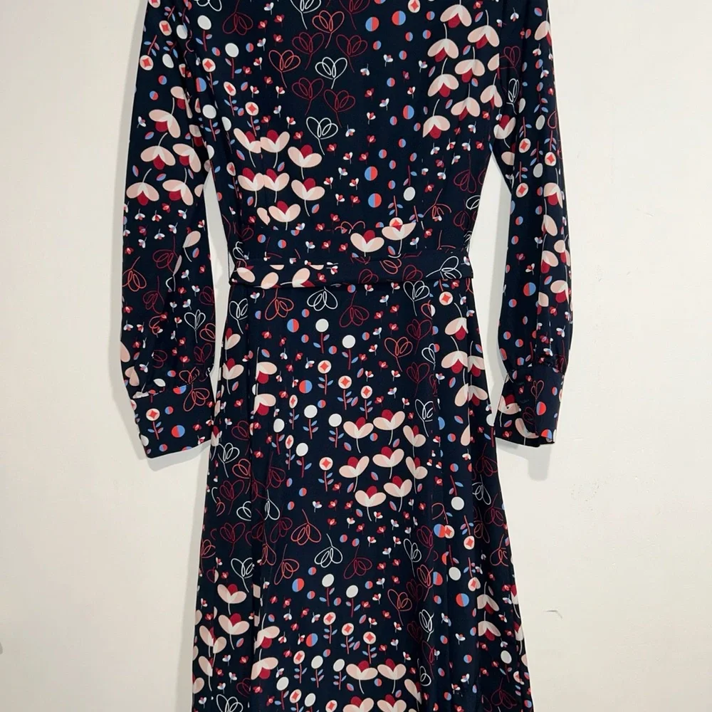 Boden Navy Floral-Print Long-Sleeve Shirt Dress with Coral Trim - Picture 4 of 8